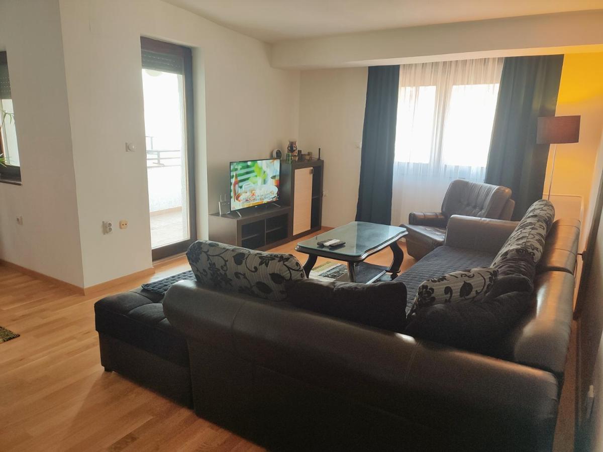Antoni Apartment Skopje Esterno foto